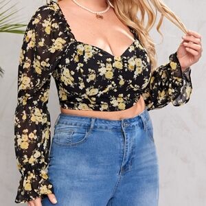 SHEIN plus floral crop top